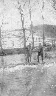gpa lacey and xx fishing at parkston 1940.jpg